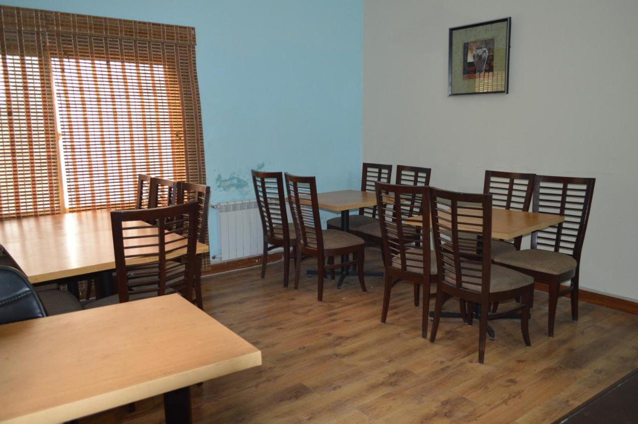 Tourist Hub Islamabad Bed and Breakfast Esterno foto